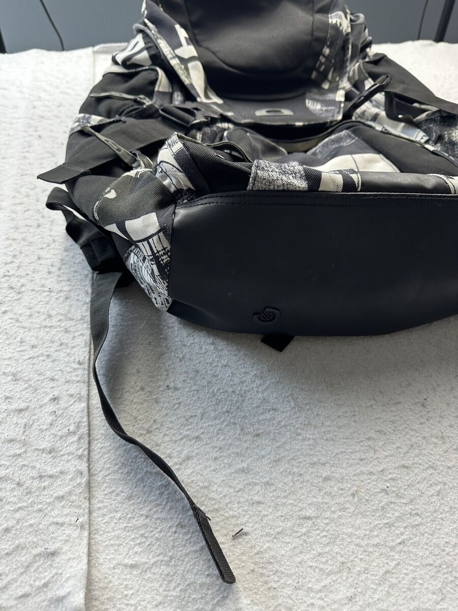 Oakley Surf Pack Tactical Software Backpack Y2K 4.0 Utility Oakley Surf Pack Tactical Software Backpack Y2K 4.0 Utility