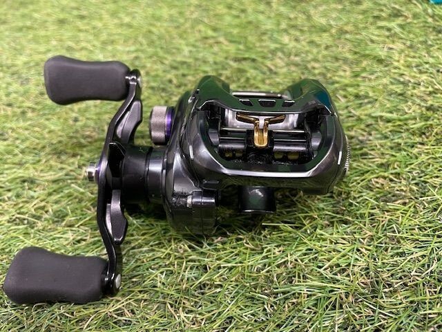 リール DAIWA  17 TATULA SV TW 8.1 s-l400.jpg