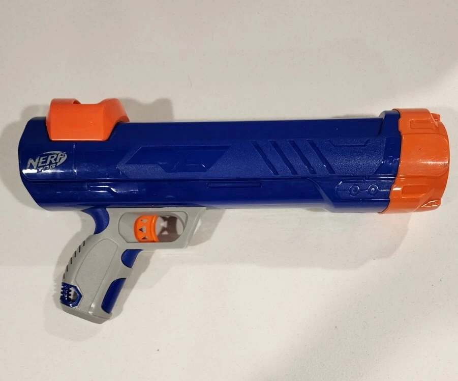 New Nerf Dog 16 Tennis Ball Blaster Launcher Fetch Gun Dog Toy without balls