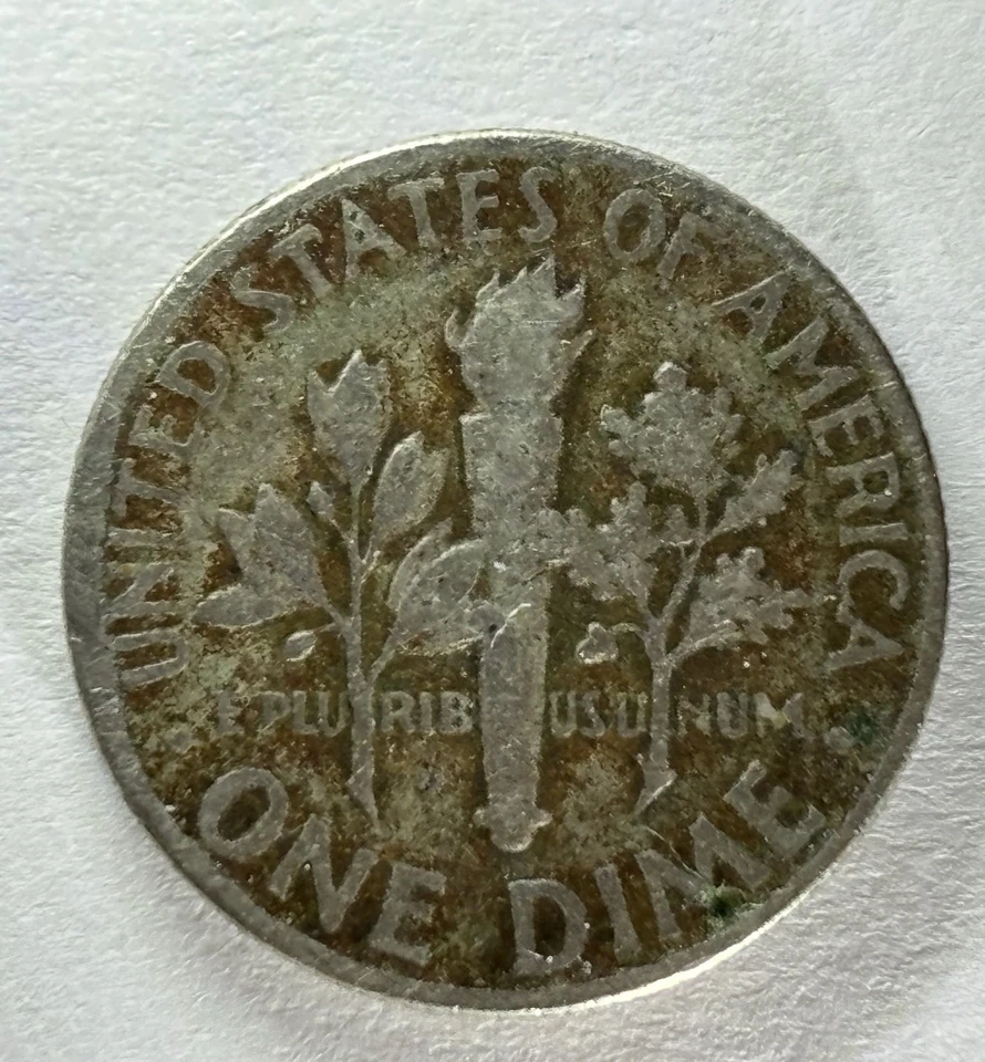 For sale is a 1967 Roosevelt Dime featuring a genuine No Mint Mark Major error. - Image 2 of 3