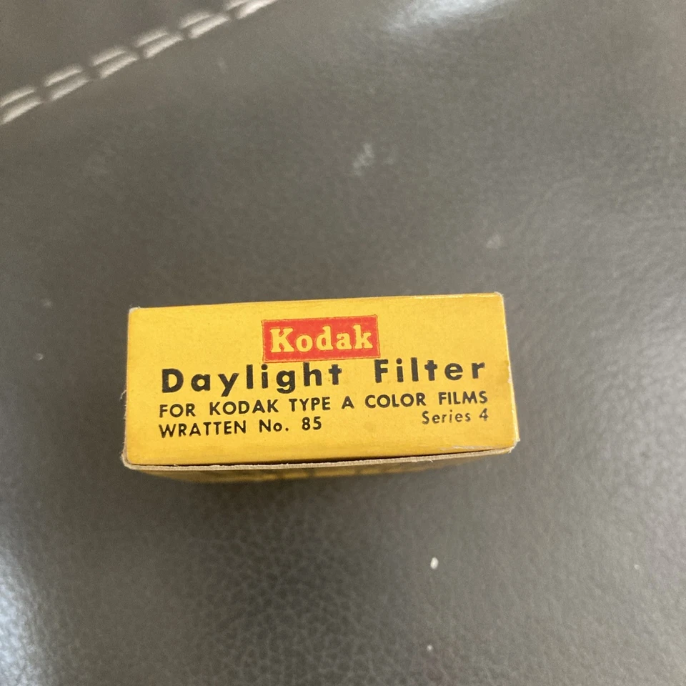 Kodak Daylight Filter for Type A Color Films No. 85 Series 4, IV, Includes Case - Image 2 of 4