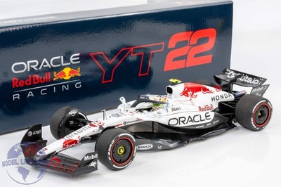 Minichamps - 1:18 Red Bull Racing RB21 No.22 Yuki Tsunoda