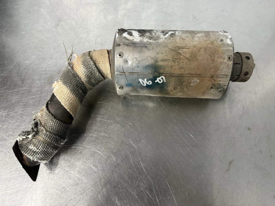 2006-2007 SUZUKI GSXR 600 YOSHIMURA EXHAUST PIPE MUFFLER SLIP ON CAN SILENCER - Image 2 of 4