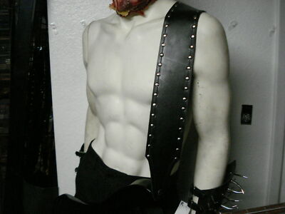 LEATHER PLAIN GUITAR STRAP...THRASH METAL...(MDLS0198)..........(METALLICA)