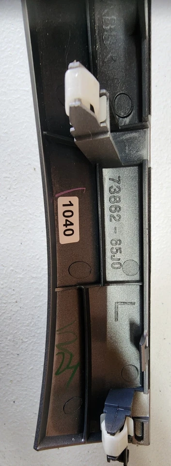 Suzuki Grand Vitara 2006-13 consola central moldura lado derecho e izquierdo OEM 73861-65J0 Foto 4 de 4