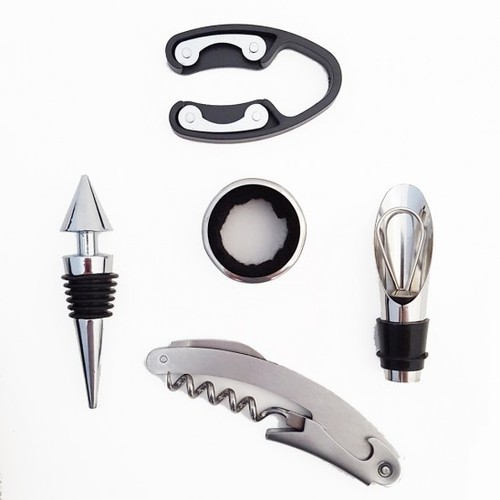 5 Pc Wine Bottle Opener and Accessories Cork Screw Gift Set - Picture 5 of 6