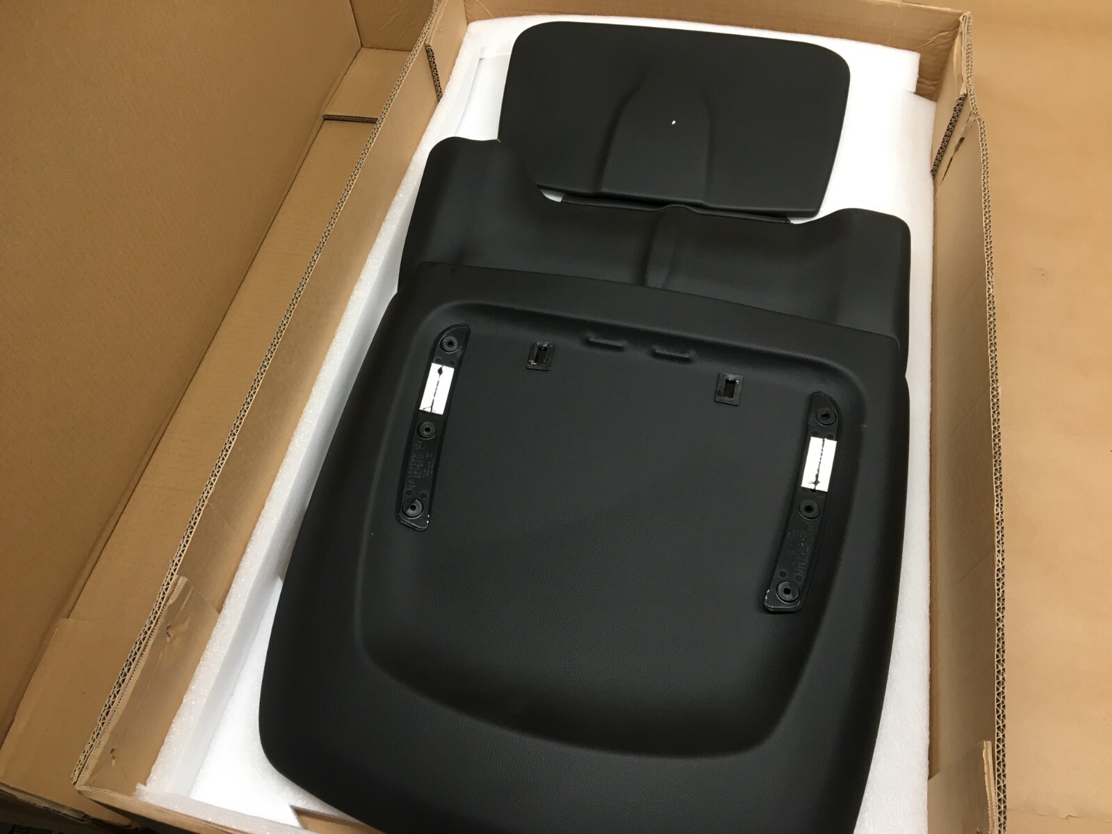 14-20 Maserati Quattroporte Ghibli M156 M157 Front Right seat seatback panel OEM