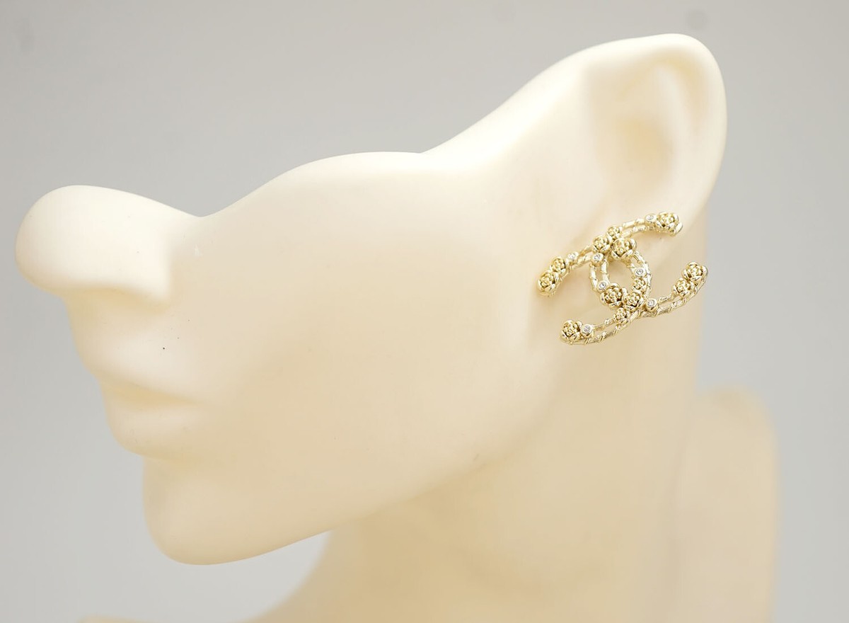 CHANEL CC Logos Rhinestone Camellia vine Stud Earrings Gold Tone