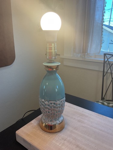 Vintage MCM Turquoise and Gold Accent Lamp - Picture 4 of 7