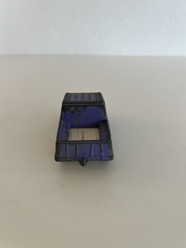 TOOTSIETOY Jeep Pickup Truck! Nice and sturdy metal Die-cast in purple & white. - Picture 6 of 6
