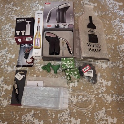 Wine Gift Lot OXO Vertical Lever Corkscrew Houdini Vacuum Preserver Corksickle