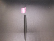 Susan Bates Silvalume Soft Ergonomic Aluminum Crochet Hook sizeF-5 US 3.75mm