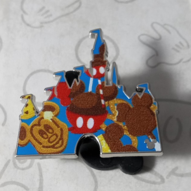 Disney Snacks Sleeping Beauty Castles 2025 Hidden Mickey DLR Pin 170974