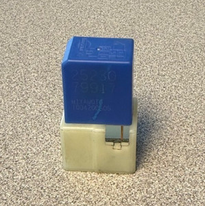 07-14 INFINITI G37 ELETRICAL STARTER RELAY 25230-79917 USED OEM