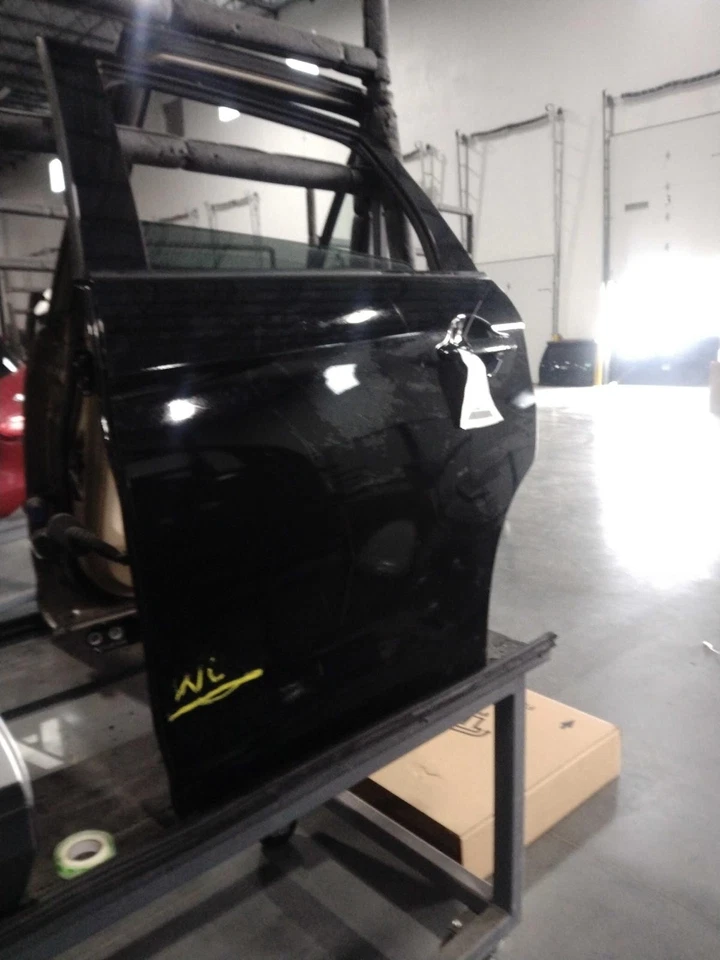 2018 Mitsubishi Outlander Sport Left Door Black Light Scratches 706555 - Изображение 2 из 4