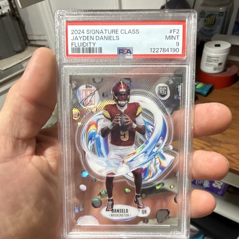 2024 Topps Signature Class Fluidity Jayden Daniels PSA 9