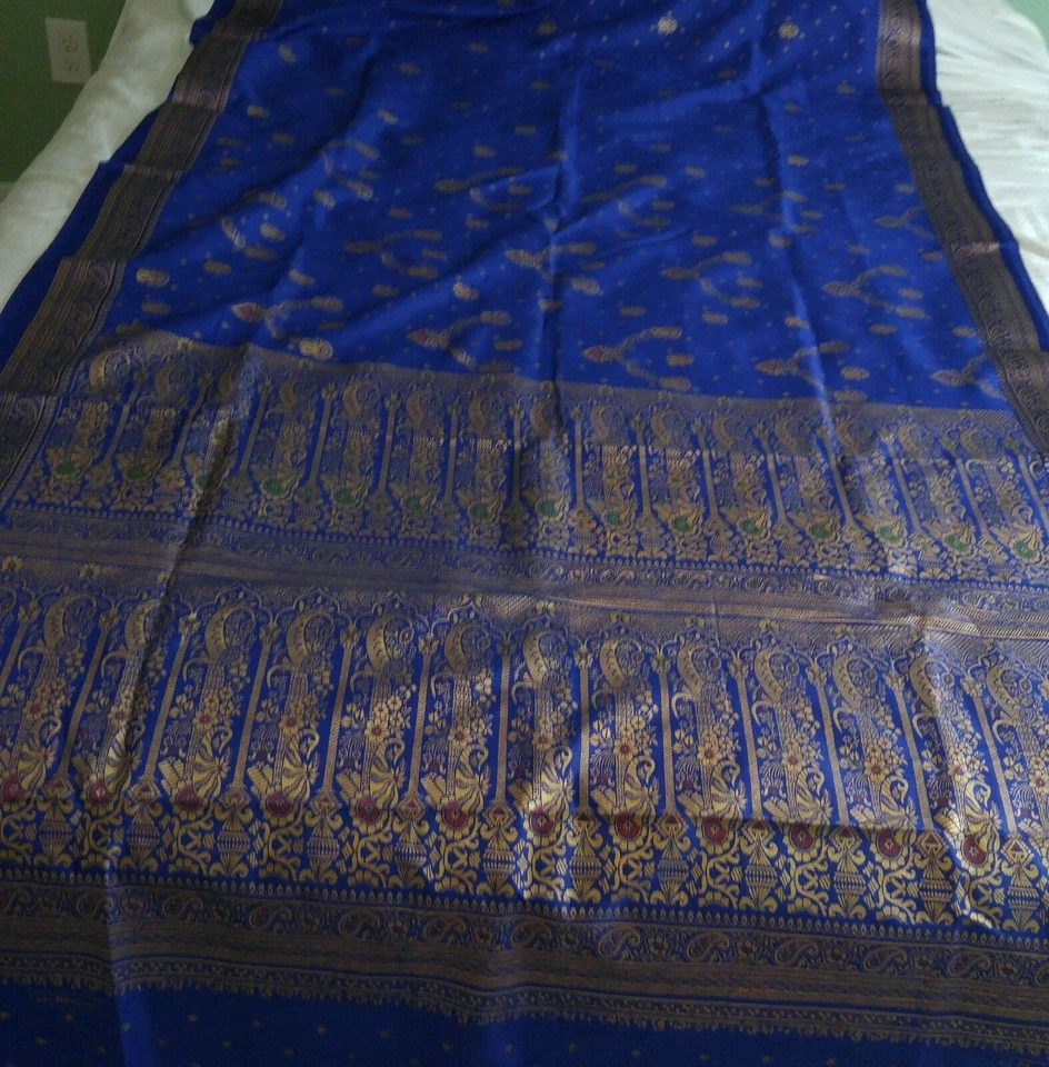 Faux Silk Georgette Saree Fabric ROYAL BLUE Jai Bhagwati Gold Print 46"W 6½ Yds - Image 3 of 4