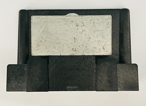 Burndy VERSI-POLE Power Distribution Block BDA-11-2/0-1 - Picture 4 of 4