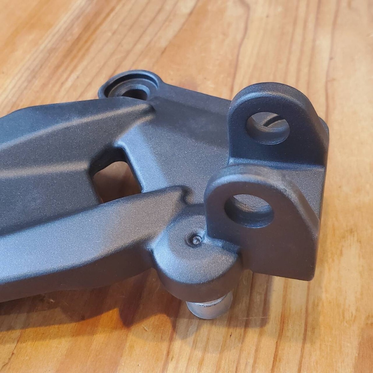 KAWASAKI Genuine Ninja250R 300 BRACKET FOOTREST FRONT RIGHT 35063