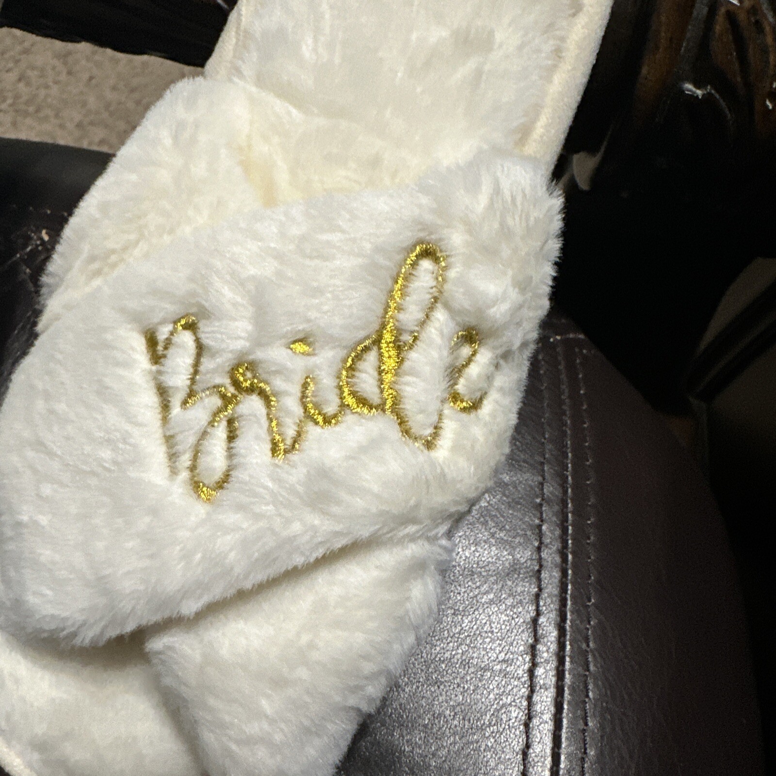 PANTOFOLA D’ORO Ciabatte donna avorio con cuciture oro sposa fuzzy nuove e taglia 38 39