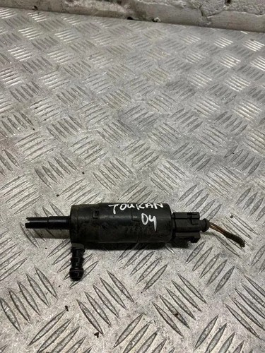 VW TOURAN 1T3 Scheinwerferwaschmotor 3B7955681 2.00 Diesel 103kw 2006 30521047