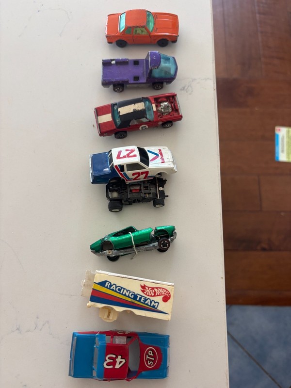 Hot Wheels Various cars