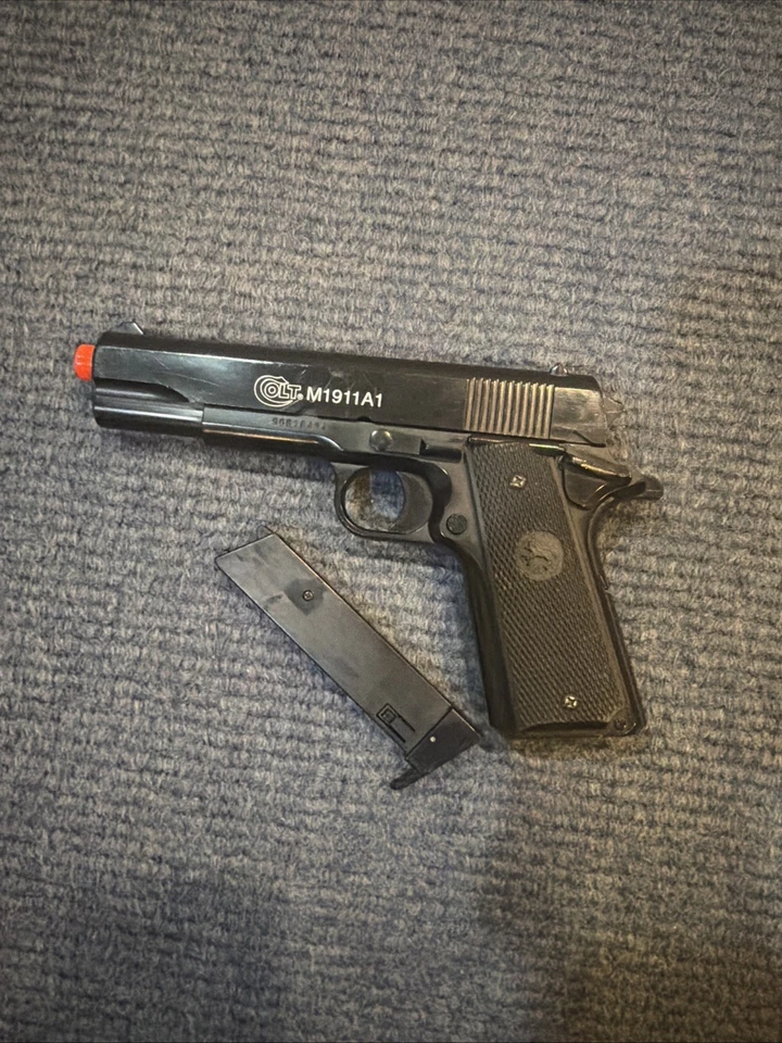 Pistola de airsoft Colt M1911-A1 Spring preta - Imagem 3 de 3