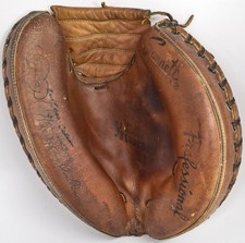   Coleman, Choo Choo Signed Glove w/inscriptions  8 718336