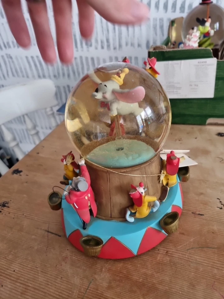 Rare Disney Dumbo Snow Globe Music Tune “Entry Of The Gladiators “ Rare - Image 2 of 4