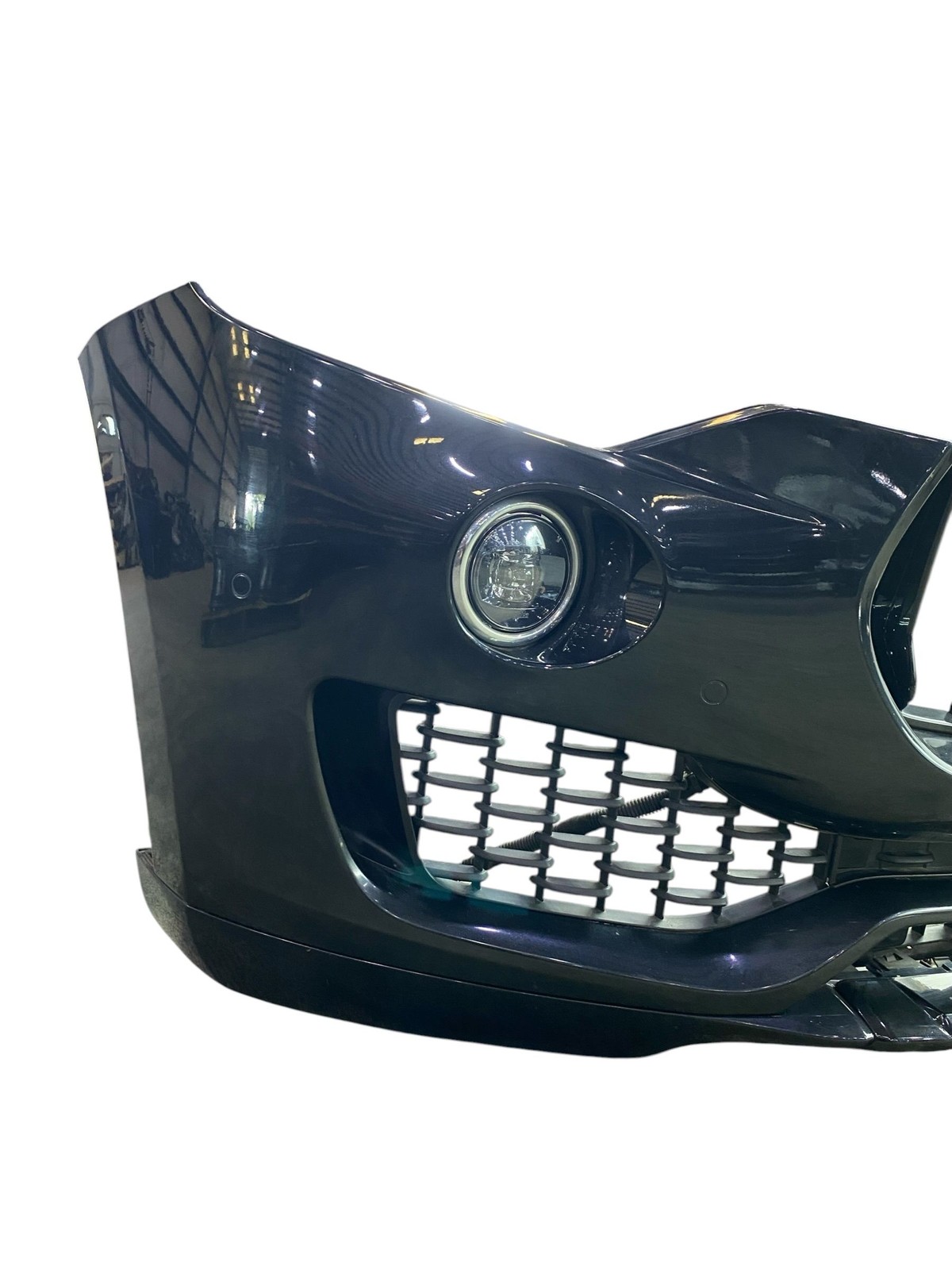 2017-2024 MASERATI LEVANTE M161 OEM S FRONT BUMPER COVER ASSEMBLY (815) *SCRAPE*