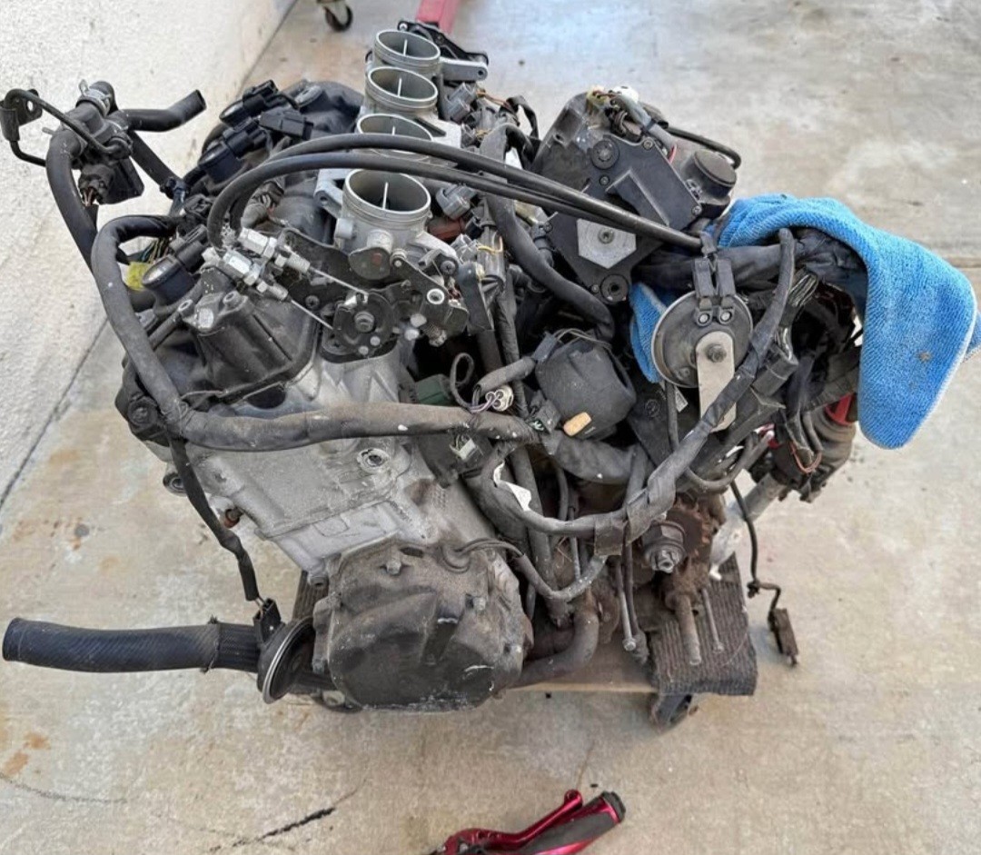 2004 2005 04 05 Suzuki GSXR600 GSXR 600 GSX-R Engine Motor 16k