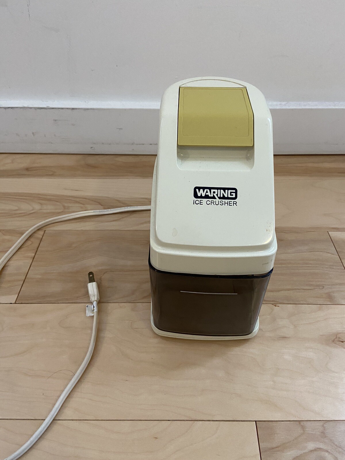 Waring Ice Crusher Model 11CR10
