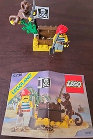 LEGO 6259 Broadside's Brig 6235 Buried Treasure Complete  w/manuals Vintage 