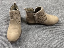 OshKosh B’gosh Estell Girls Taupe Glitter Ankle Boots Size 1M
