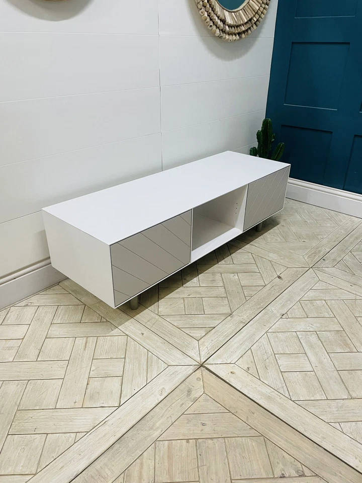 Content By Terence Conran Stanford Media Unit Rrp £1099 - Image 2 of 4