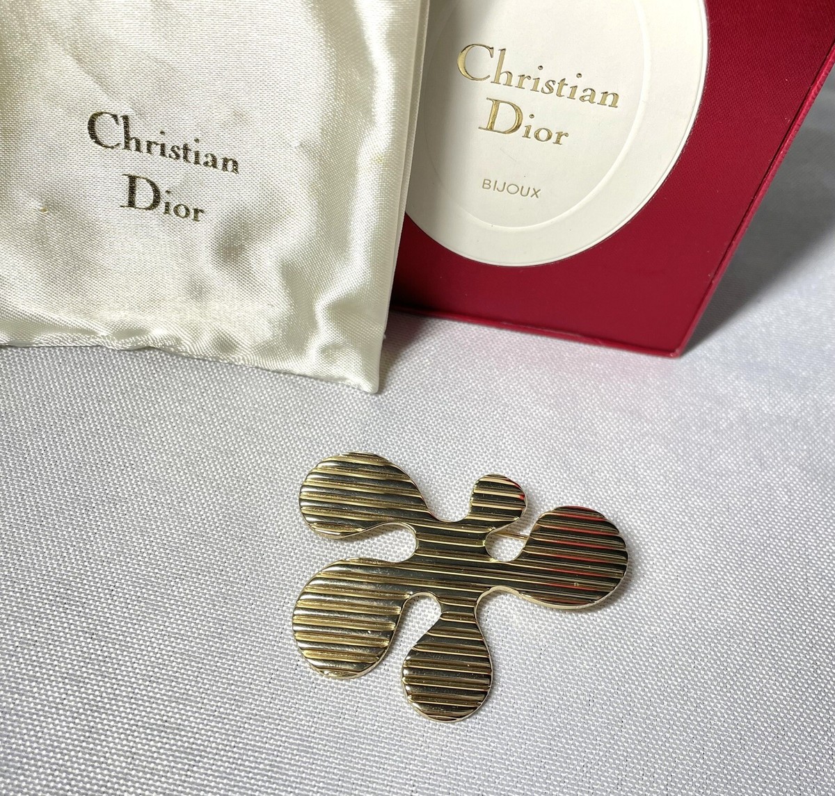 Auth [beautiful] Christian Dior Brooch antique Design large