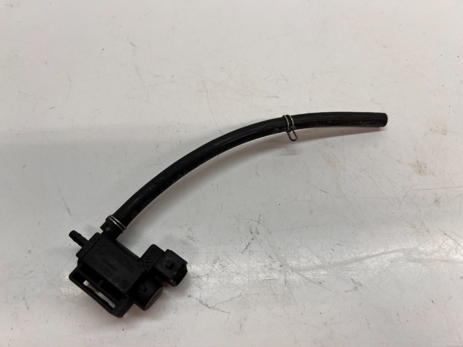 LAMBORGHINI MURCIELAGO LP640 VACUUM LINE AIR ELECTROVALVE OEM 077906283