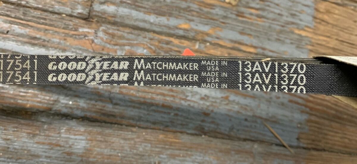 GOODYEAR HI-MILER 17541 BELT MATCHMAKER 13AV1370 NEW OLD GOODYEAR HI-MILER 17541 BELT MATCHMAKER 13AV1370 NEW OLD