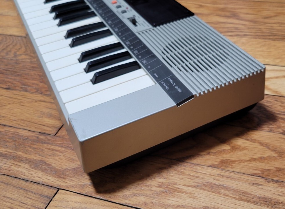 WORKING! Casio Casiotone MT-85 Portable Synthesizer Keyboard