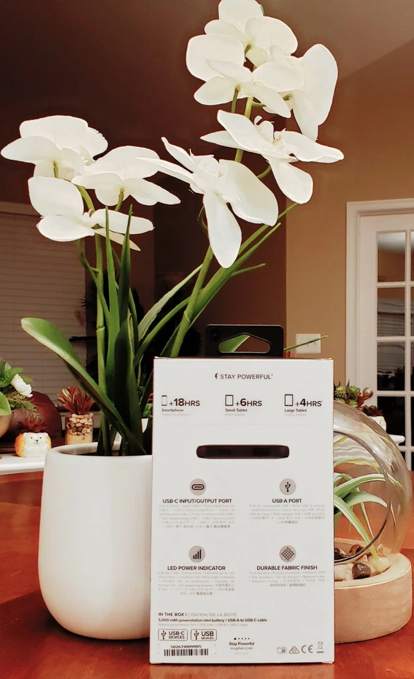 Mini batería portátil Mophie Powerstation con puerto de entrada/salida USB-C 5000 mAh Foto 4 de 4