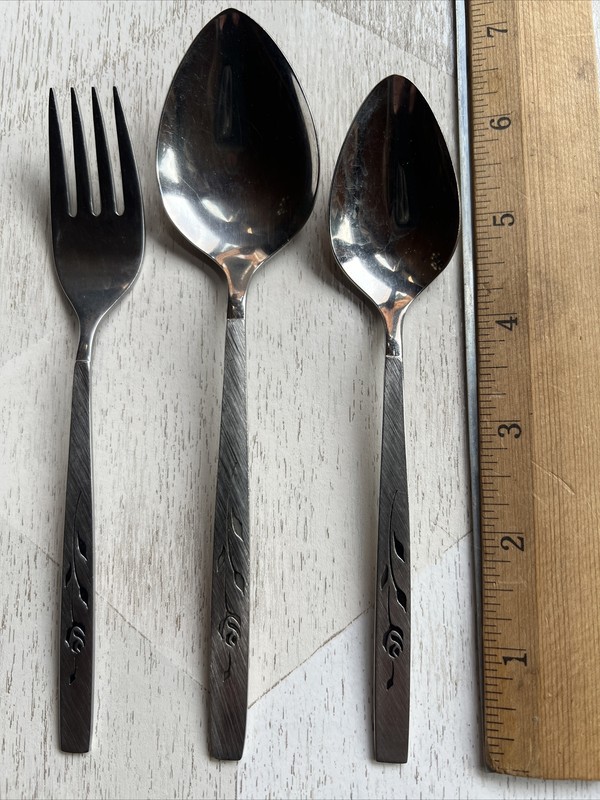 Oneida Oneidacraft Deluxe CAPISTRANO Stainless DinnerSpoon,Teaspoon, Salad Fork