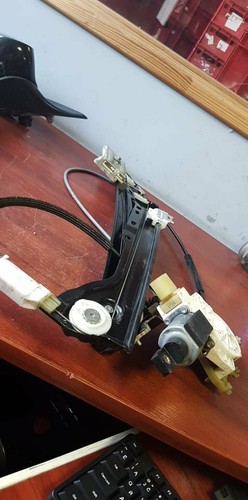 BMW 3 Coupe E92 320 i Fensterheber vorne rechts 7193456 2.0 Benzin 2007