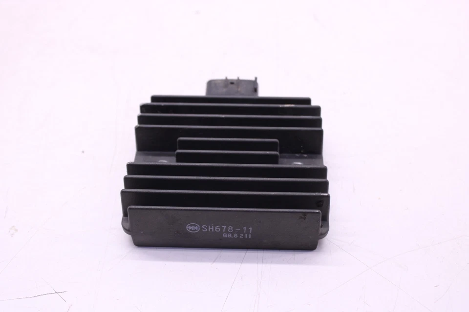 06-16 REGULADOR DE VOLTAJE RECTIFICADOR YAMAHA YZF R6 PROBADO BUENO Foto 2 de 4