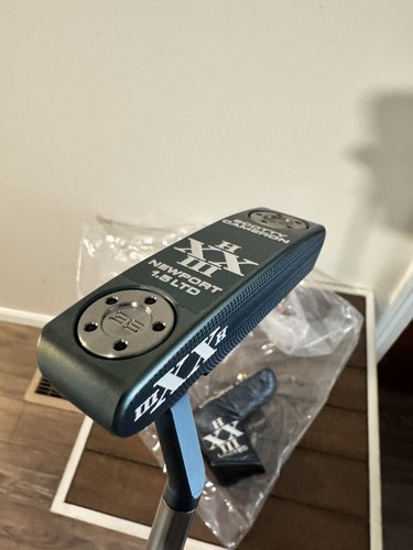 Titleist Scotty Cameron 2023 holiday H23 limited putter right handed 34.5in.