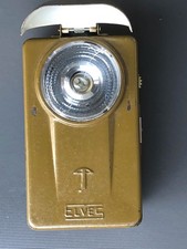 ELVES Taschenlampe mit Blendschutz - olive, grün, Armee. Schweiz, Gürtellampe
