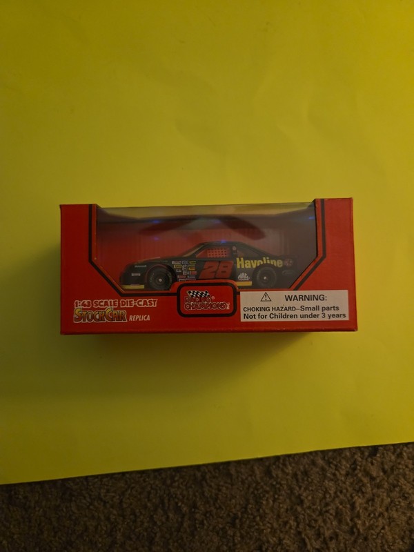RACING CHAMPIONS NASCAR #28 1995 EDITION 1:43 SCALE NEW SEALED