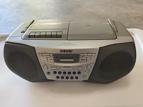 Vintage SONY CFD-S22 AM/FM Cassette Player RECORDER Boombox Mega Bass No Antenna