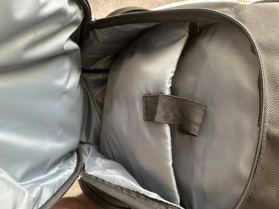 Mochila para portátil Kensington Contour 16” - Amortiguador, Ergo, Soporte lumbar Foto 2 de 4