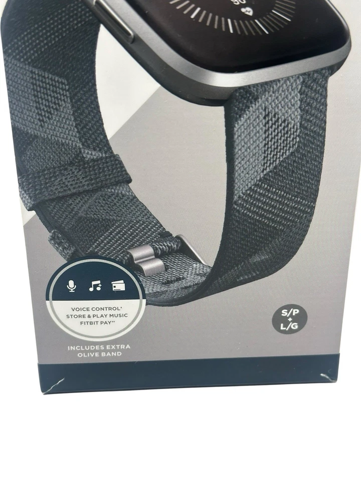Rastreador de actividad Fitbit Versa 2 edición especial - tejido humo/gris niebla caja abierta Foto 4 de 4