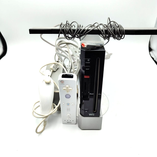Console Nintendo Wii completa Nera Controller Telecomando Originale e Nunchuk - Foto 2 di 9